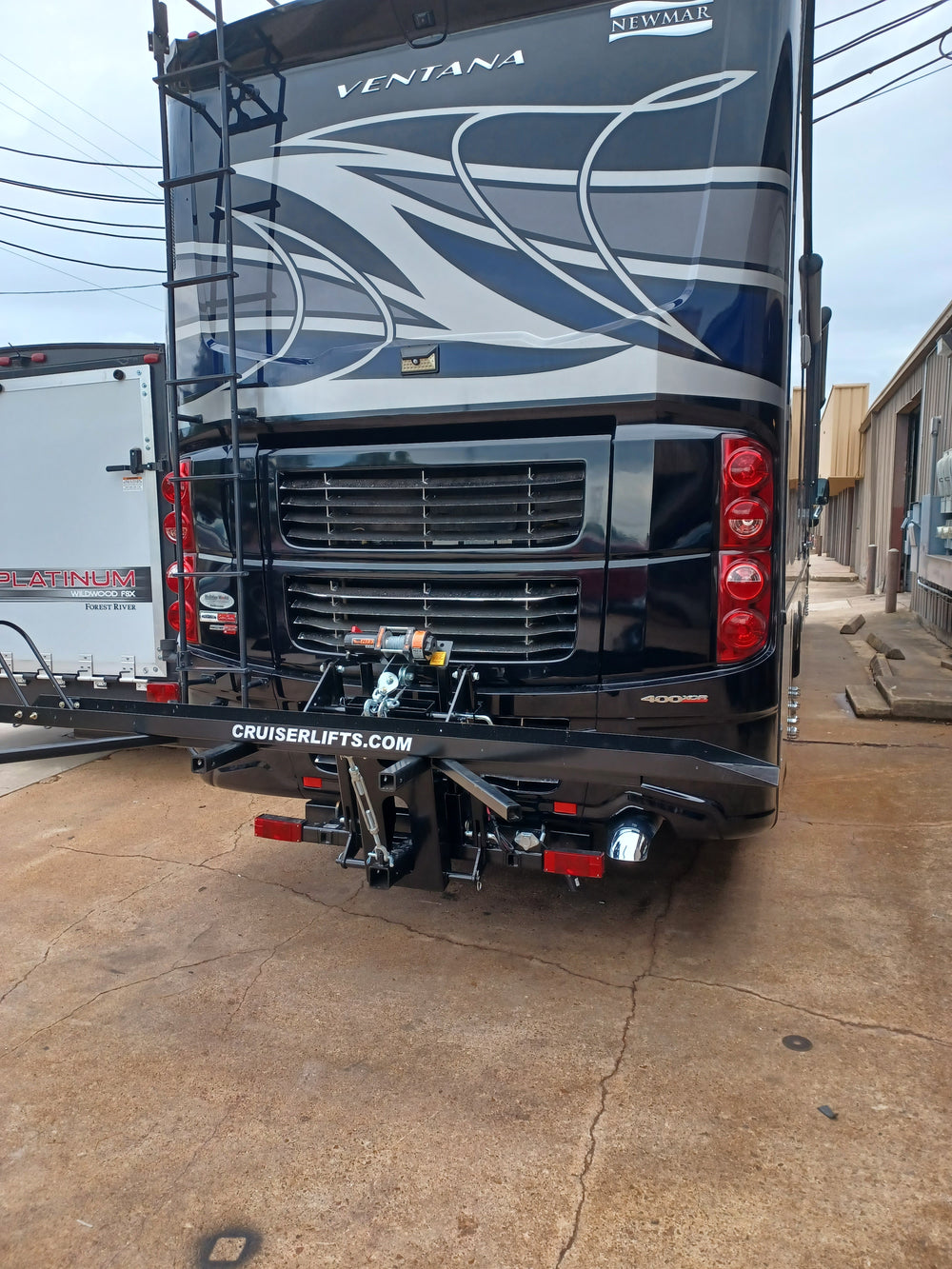 Cruiserlift Motorcycle Lift, Motorcycle Lift, Motorcycle Carrier, Motorcycle Hauler, Motorcycle, Motorhome, RV Motorcycle lift, RV Lift, RV Electric Motorcycle Lift, RV, Electric Motorcycle Lift, Harley, Honda, Victory, Yamaha, Winch Lift, Bikes, Bike Lift