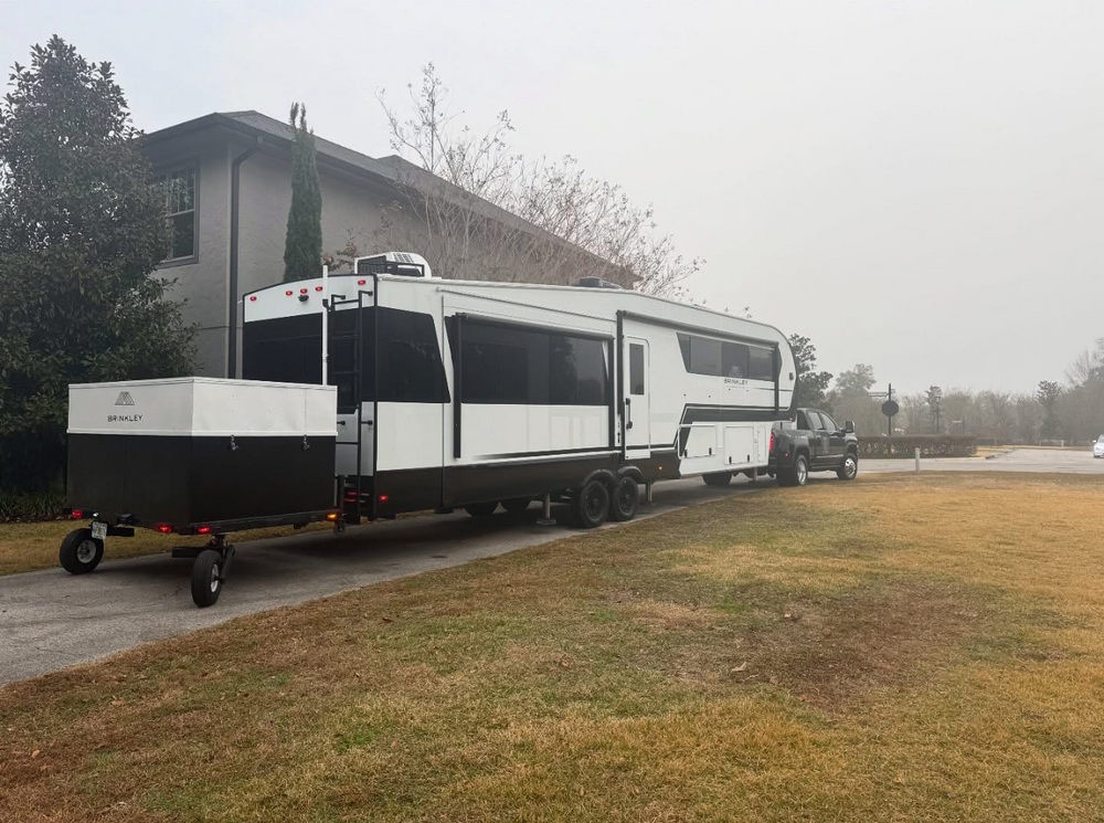 Swivelwheel Transport System, Swivelwheel Carrier, Swivelwheel Hauler, motorcycle carrier, scooter carrier, motorcycle hauler, scooter hauler, quickie mini golf cart hauler, quickie mini golf cart carrier, criket mini golf cart carrier,cricket mini golf cart hauler,dirt bike hauler, dirt bike carrier, carrier, golf cart hauler, golf cart carrier, atv hauler, atv carrier, Swivelwheel DW58, motorcycle, motorhome, fifth wheels, can-am carrier, can-am hauler, trike carrier, trike hauler