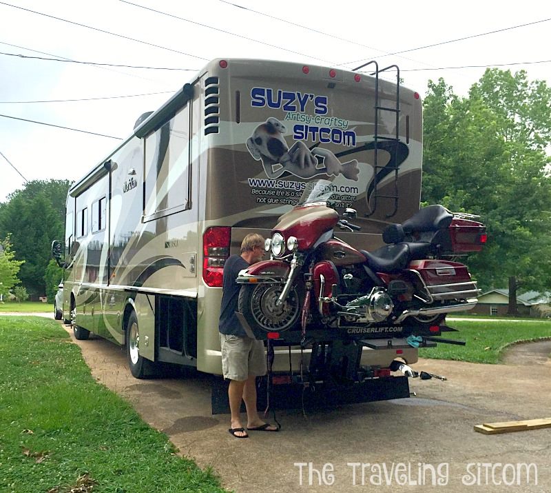 Cruiserlift Motorcycle Lift, Motorcycle Lift, Motorcycle Carrier, Motorcycle Hauler, Motorcycle, Motorhome, RV Motorcycle lift, RV Lift, RV Electric Motorcycle Lift, RV, Electric Motorcycle Lift, Harley, Honda, Victory, Yamaha, Winch Lift, Bikes, Bike Lift