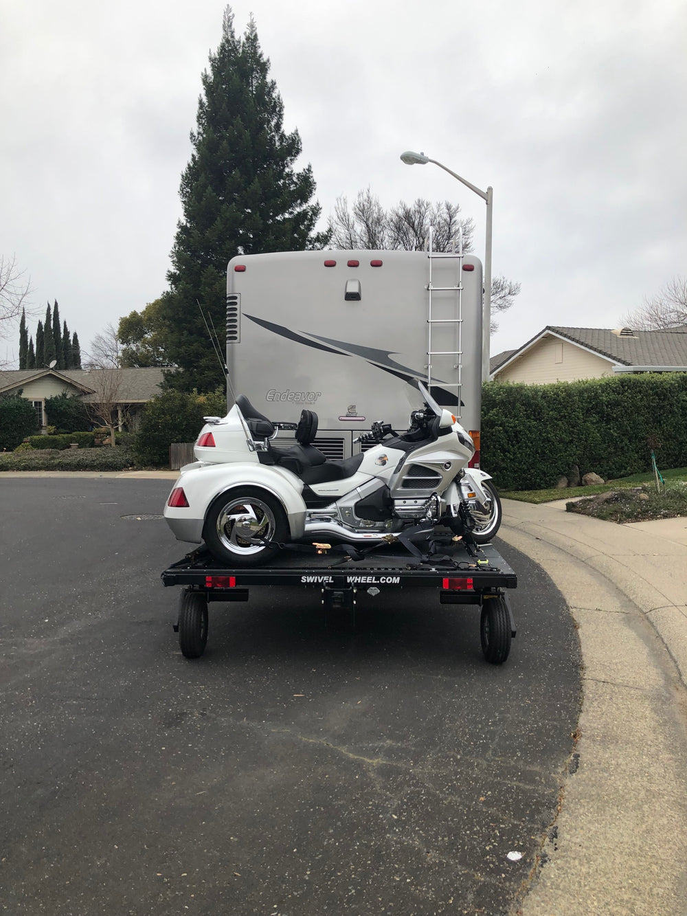 Swivelwheel Transport System, Swivelwheel Carrier, Swivelwheel Hauler, motorcycle carrier, scooter carrier, motorcycle hauler, scooter hauler, quickie mini golf cart hauler, quickie mini golf cart carrier, criket mini golf cart carrier,cricket mini golf cart hauler,dirt bike hauler, dirt bike carrier, carrier, golf cart hauler, golf cart carrier, atv hauler, atv carrier, Swivelwheel DW58 Tandem Tow, motorcycle, motorhome, fifth wheels, can-am carrier, can-am hauler, trike carrier, trike hauler